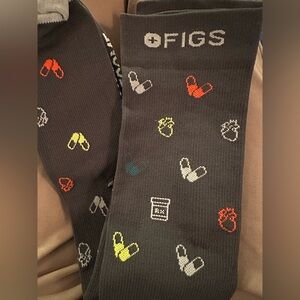 FIGS Compression Heart Medication Socks Size Medium Medical RX Nursing NWOT